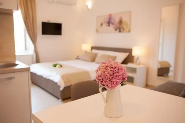 Deluxe Stüdyo