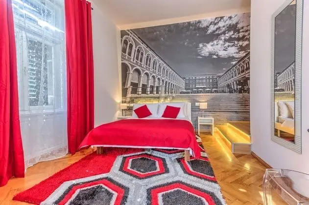 Standard Oda, 1 Büyük (Queen) Boy Yatak, Sigara İçilmez