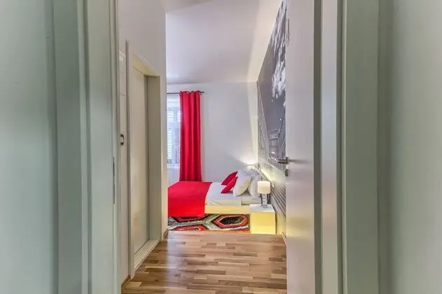 Standard Oda, 1 Büyük (Queen) Boy Yatak, Sigara İçilmez