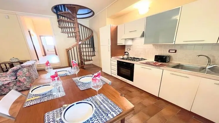 Villa, 5 Yatak Odası, Şömine