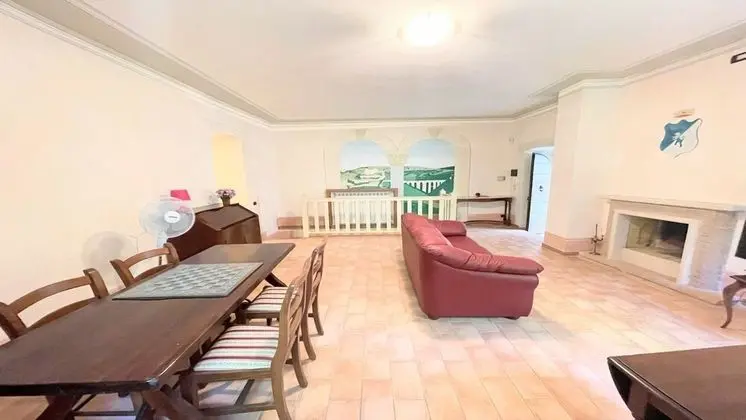 Villa, 5 Yatak Odası, Şömine