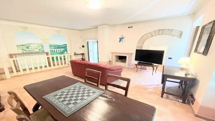 Villa, 5 Yatak Odası, Şömine
