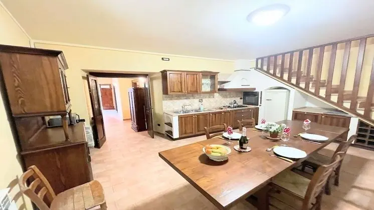 Villa, 5 Yatak Odası, Şömine