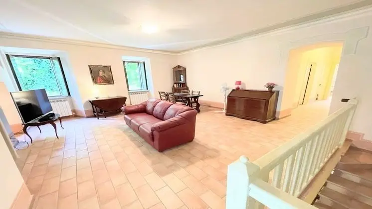 Villa, 5 Yatak Odası, Şömine