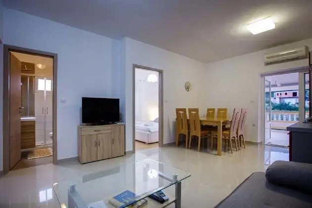 Apart Daire (Spomenka - green paradise - A2(4+1))