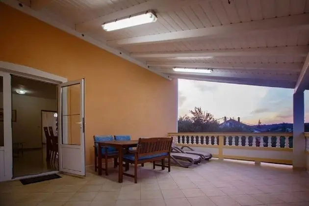 Apart Daire (Spomenka - green paradise - A2(4+1))