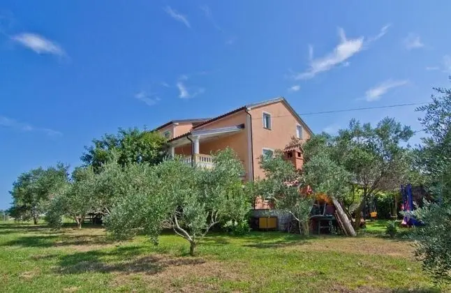 Apart Daire (Spomenka - green paradise - A2(4+1))