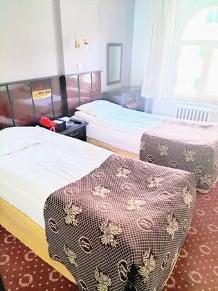 Standart Oda, Şehir veya Dağ Manzaralı, Büyük Yataklı