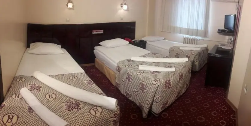 Triple, Şehir Manzaralı, Klimalı