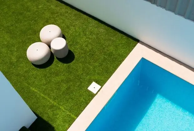 Basic Tek Büyük veya İki Ayrı Yataklı Oda