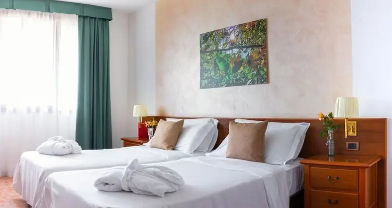 Comfort İki Ayrı Yataklı Oda