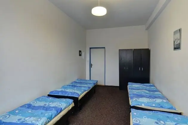 Dört Kişilik Oda, Ortak Banyo