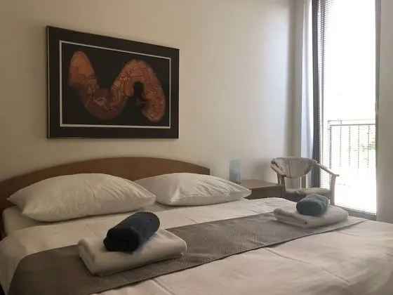 Standard Tek Büyük Yataklı Oda