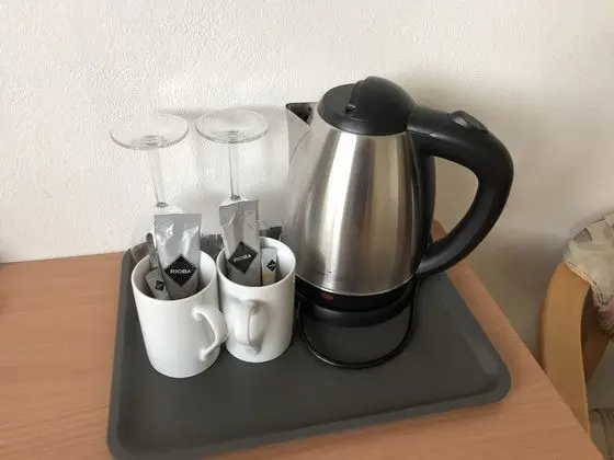 Üç Kişilik Oda