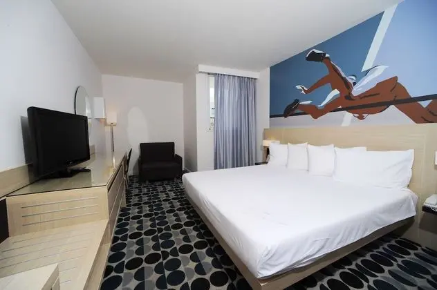 Mountain View Room