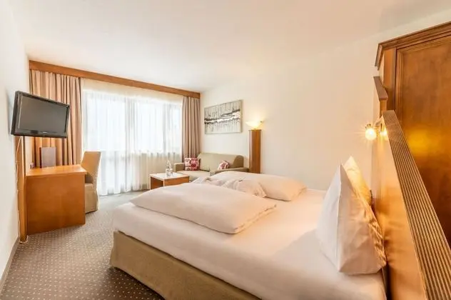 Classic Tek Büyük Yataklı Oda, Balkon, Dağ Manzaralı (Serlesblick)