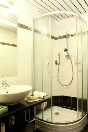 Classic Tek Büyük Yataklı Oda, Balkon, Dağ Manzaralı (Serlesblick)