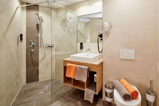 Comfort Üç Kişilik Oda (3 - 4 Erwachsene)