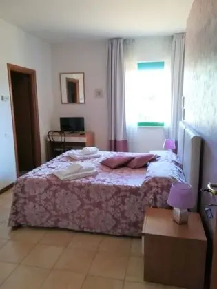 Comfort Oda, 1 Büyük (Queen) Boy Yatak