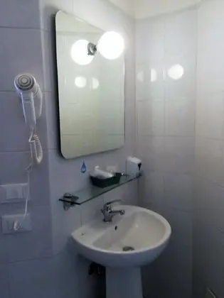 Comfort Oda, 1 Büyük (Queen) Boy Yatak