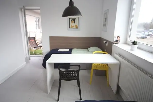 İki Ayrı Yataklı Oda, Balkon (Ryski)