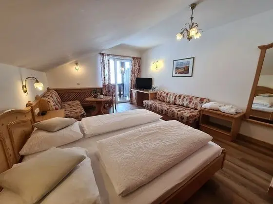 Tek Büyük Yataklı Oda (Saxner)