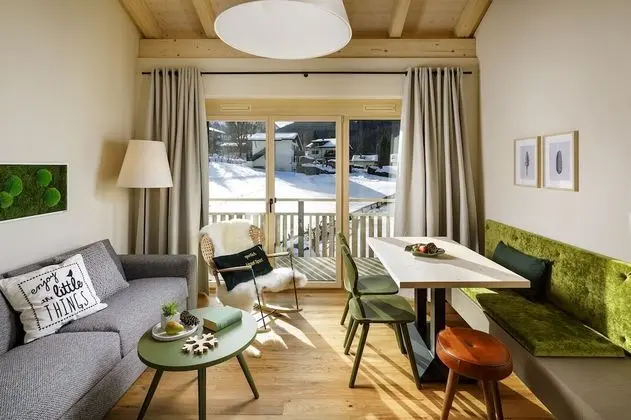 Family Oda, Balkon (Duplex)