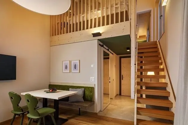 Family Oda, Balkon (Duplex)