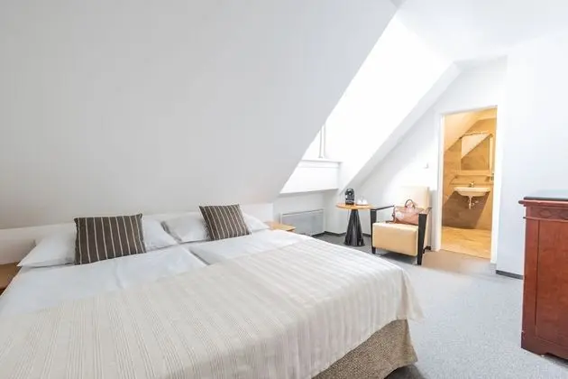 Tek Büyük Yataklı Oda