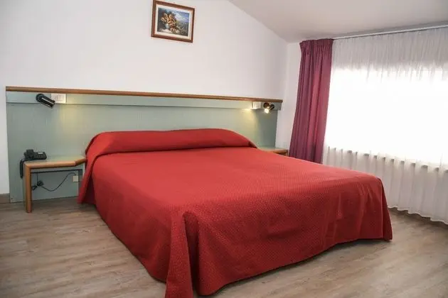 Standard Tek Büyük veya İki Ayrı Yataklı Oda