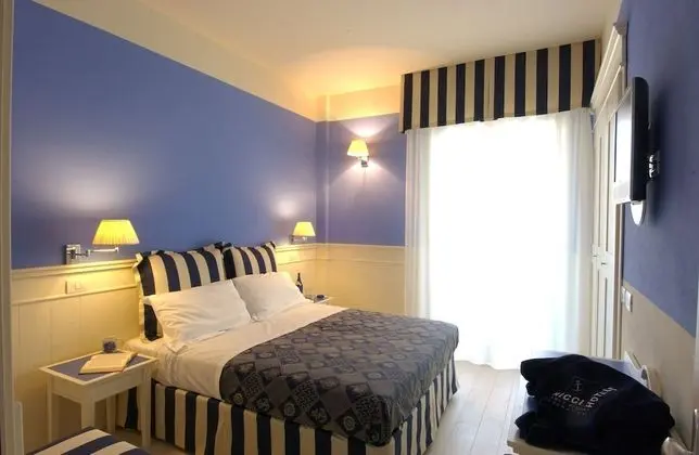 Tek Büyük veya İki Ayrı Yataklı Oda, Balkon