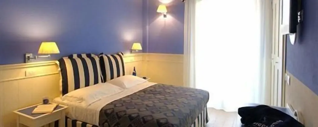 Tek Büyük veya İki Ayrı Yataklı Oda, Balkon