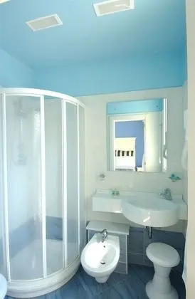 Tek Büyük veya İki Ayrı Yataklı Oda, Balkon