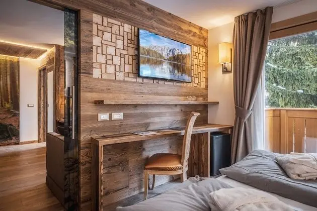 Luxury Tek Büyük Yataklı Oda