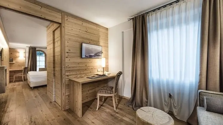 Luxury Tek Büyük Yataklı Oda
