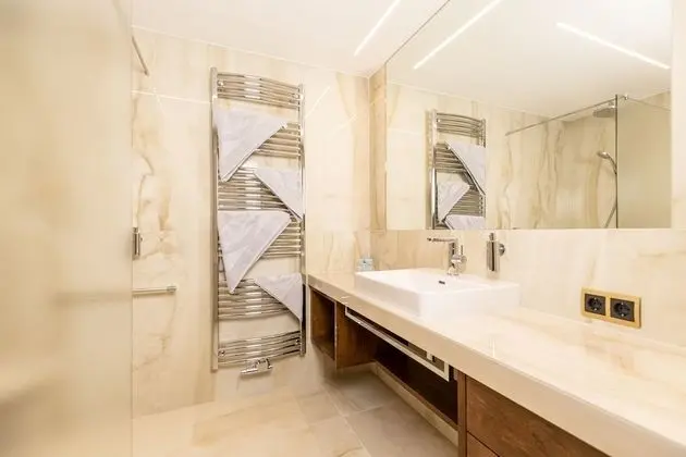 Junior Süit, Balkon, Dağ Manzaralı