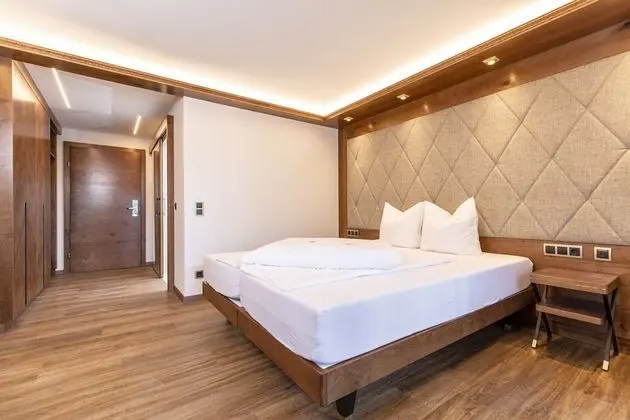 Tek Büyük Yataklı Oda, Balkon