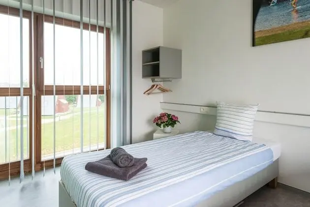 Büyük Yataklı Tek Kişilik Oda