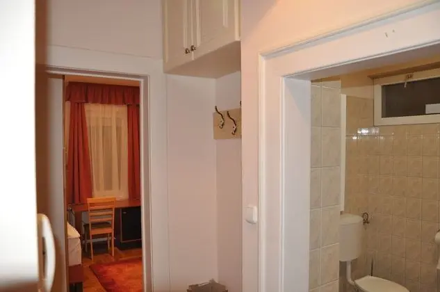 Standard Oda, 2 Tek Kişilik Yatak, Avlu Manzaralı