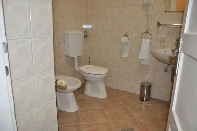 Standard Oda, 2 Tek Kişilik Yatak, Avlu Manzaralı