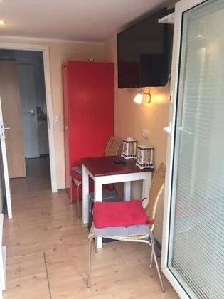 Karavan (Zander add. cleaning fee 50 EUR)
