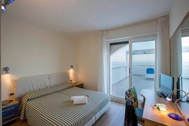 Family Oda, Deniz Manzaralı (Deluxe Family Room)
