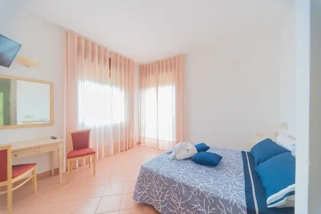 Superior Tek Büyük Yataklı Oda, Deniz Manzaralı