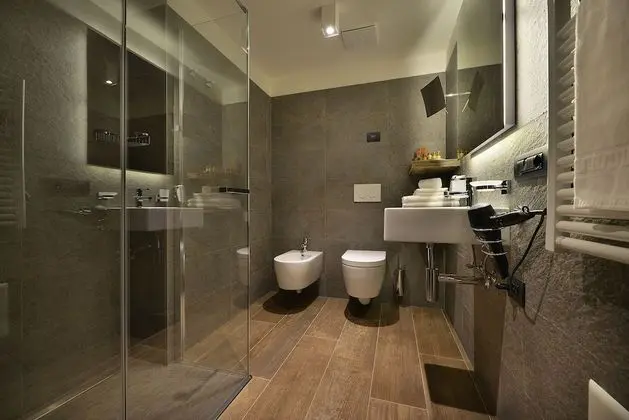 Superior Tek Büyük Yataklı Oda