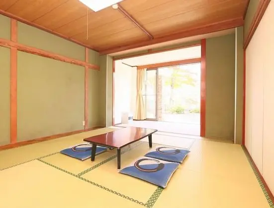 Oda (Japanese, 14-20 tatami)
