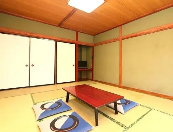 Oda (Japanese, 14-20 tatami)