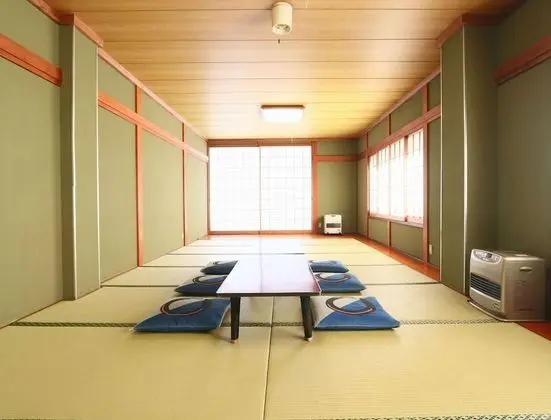 Oda (Japanese, 14-20 tatami)