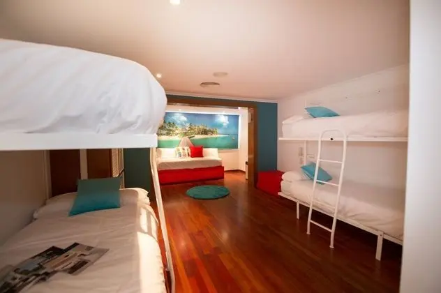 Family Oda, Birden Çok Yatak ( 2 Adults and 3 Children)