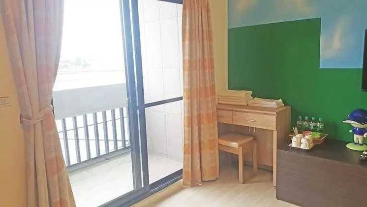 Dört Kişilik Oda, Küvet (With Bathtub)