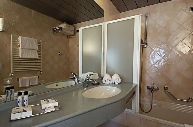 Comfort Tek Büyük Yataklı Oda, 1 Çift Kişilik veya 2 Tek Kişilik Yatak, Göl Kenarı